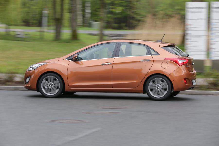  Hyundai i30 5-Door 2015 года  (фото 21 из 29)